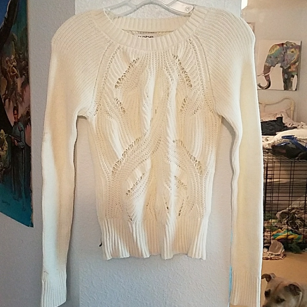 Babe sweater